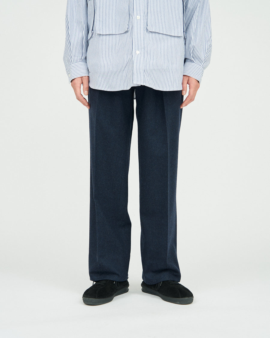 VIRGIN WOOL AND CASHMERE FLANNEL 2-TUCK STRAIGHT SLACKS