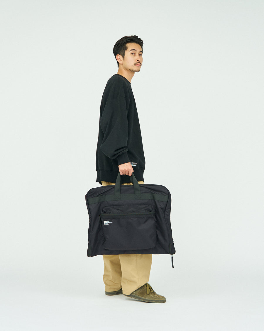 MULTI POCKET GARMENT BAG