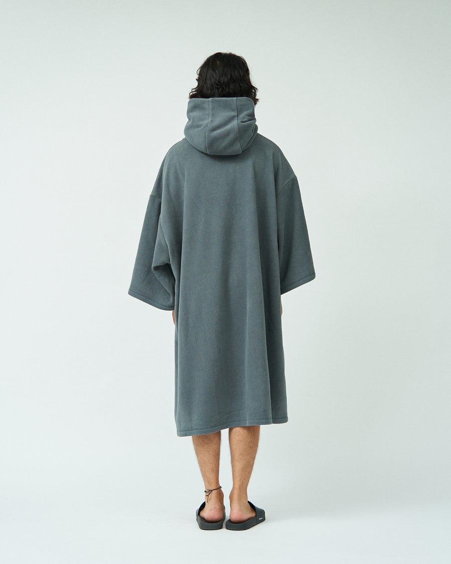 "ReFresh!Service." FLEECE SAUNA PONCHO