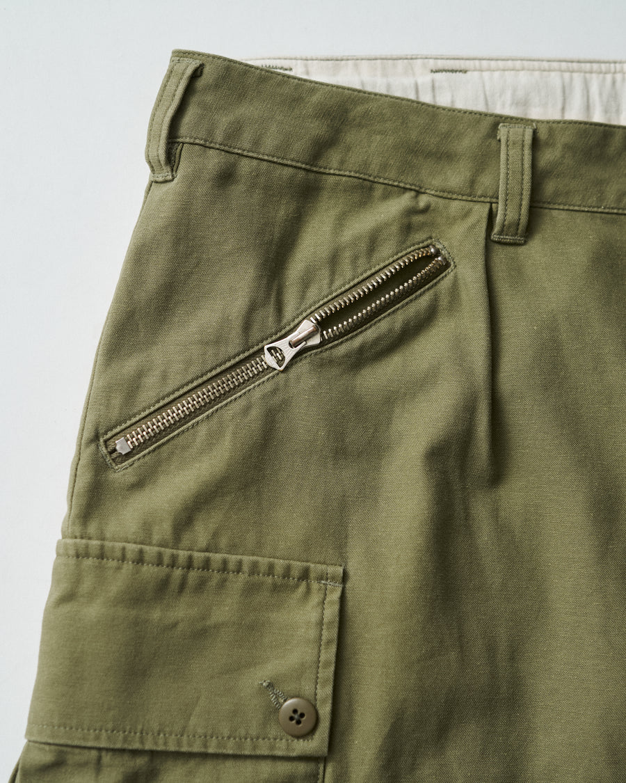 BACK SATEEN MOUNTAIN CARGO PANTS
