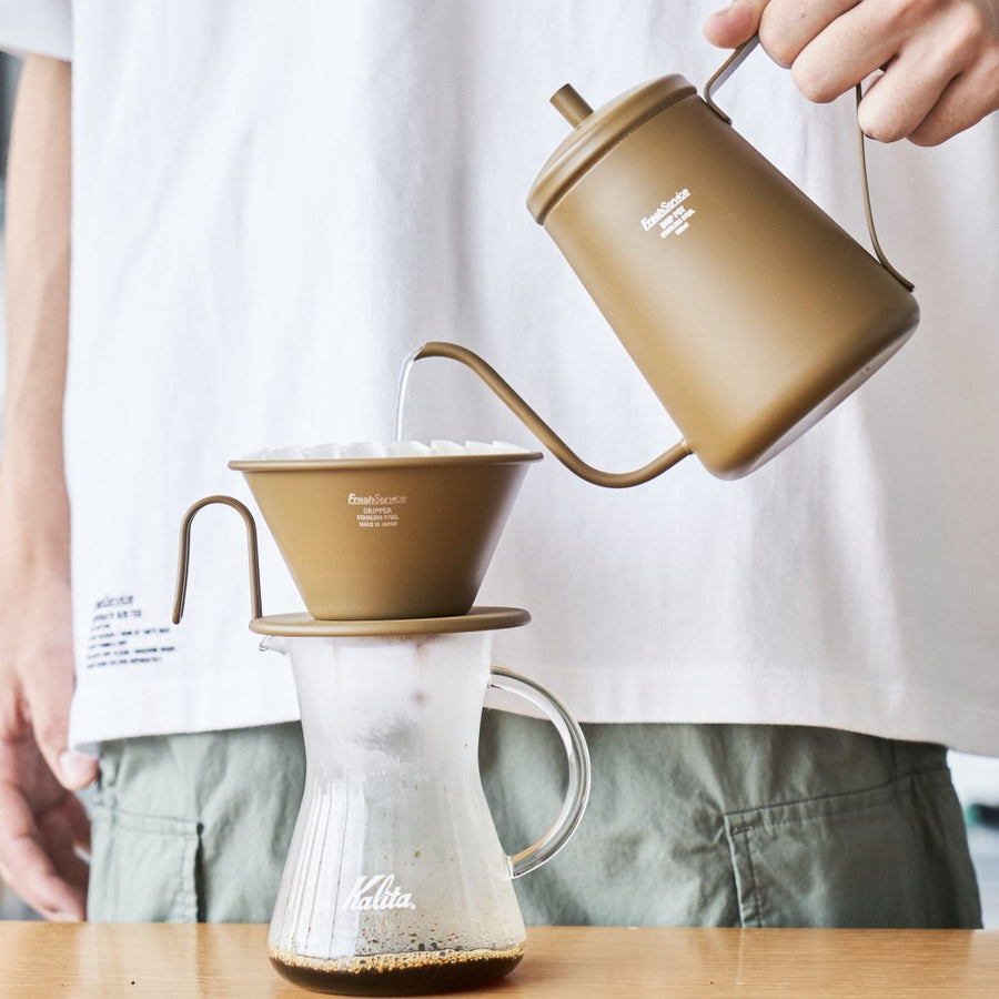 Coffee dripper outlet pot